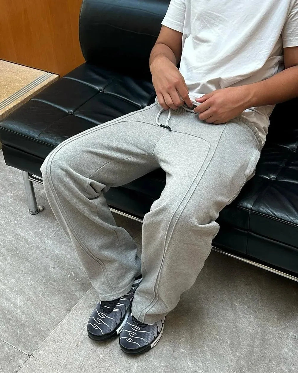 SWEATPANTS